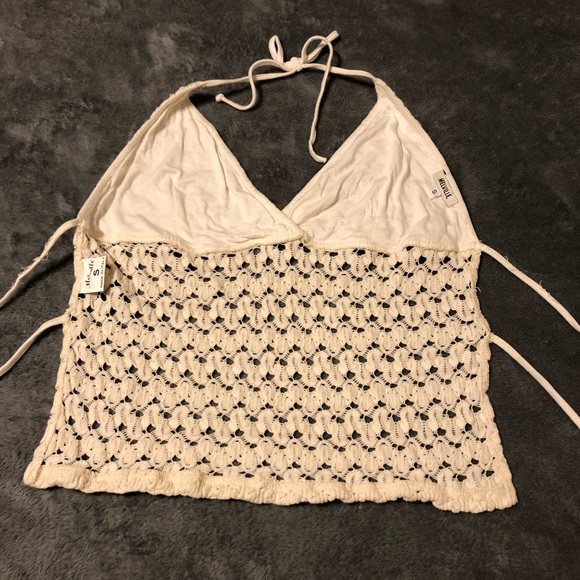 Melville Crochet Halter Top - Picture 4 of 16